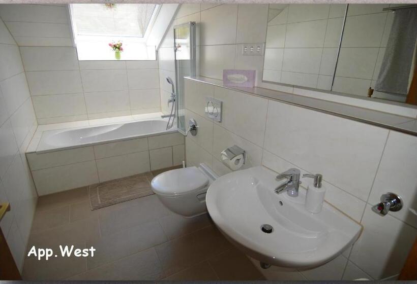 דירה בת חדר שינה 1 עם מרפסת, Landhaus Gruden Sommerberg