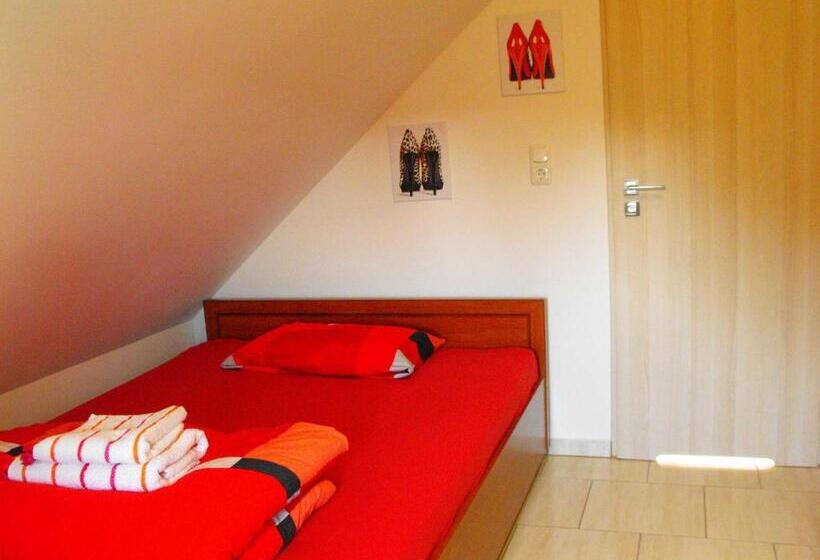 غرفة قياسية, Pension Froschprinz