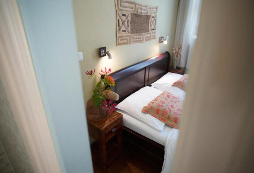 Трехместный Номер Deluxe, Bed & Breakfast Sahara