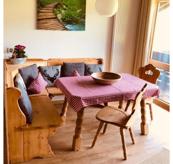 1 Sovrums Lägenhet med Utsikt, Gästehaus Wiesegg