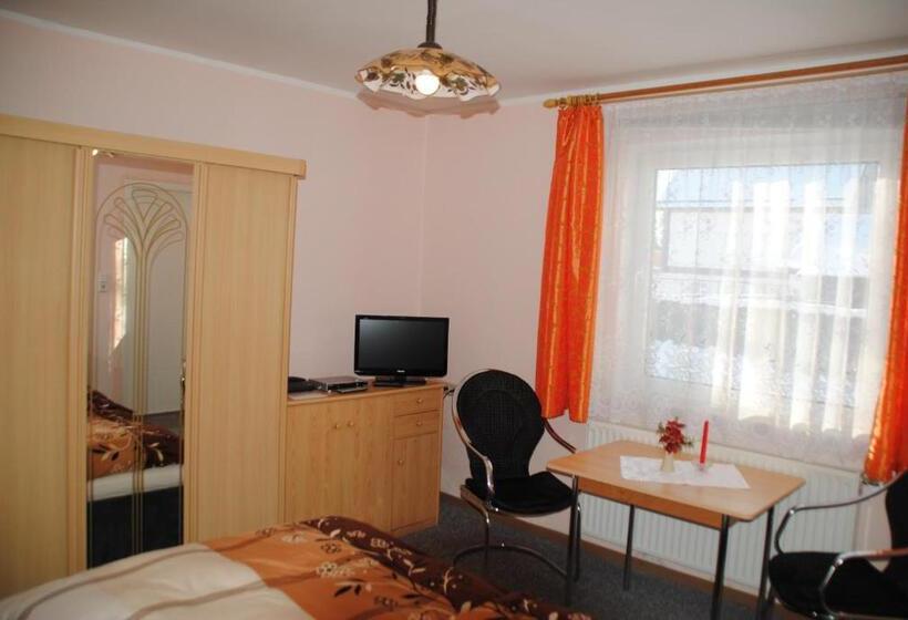 غرفة قياسية مع حمام خارجي, Guest House Mückenheim