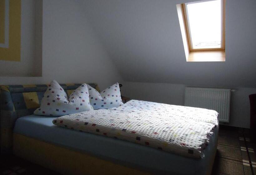 스탠다드 룸, Pension Schwalbe