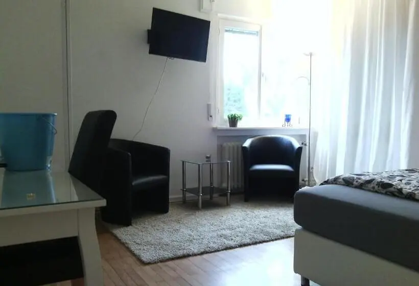 Deluxe Zimmer, Pension Timeout