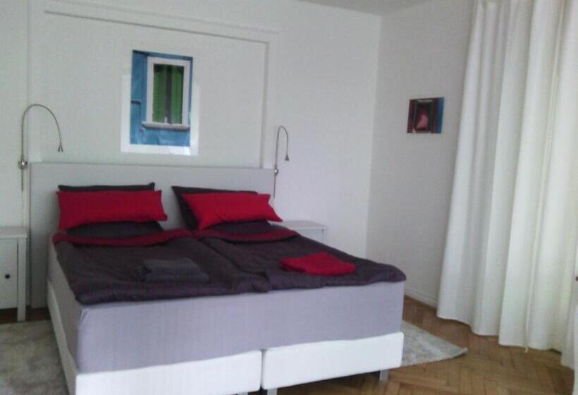 标准间, Pension Timeout