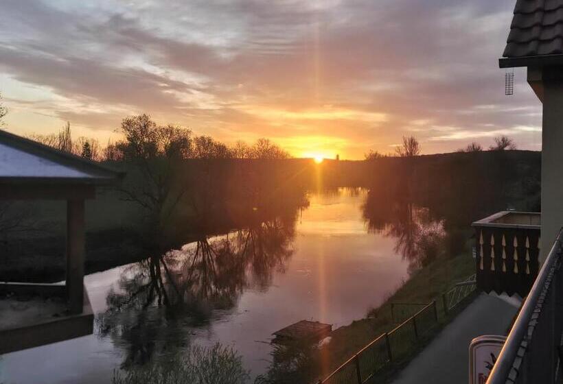 スタンダードルーム, Gasthof Alter Felsenkeller