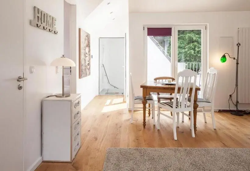 Ullakkosviitti, Gl Suites