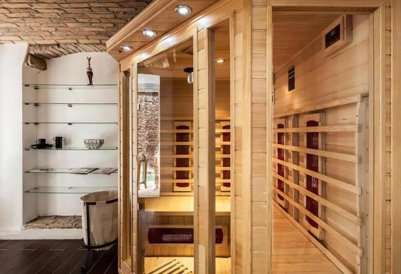 Deluxe-studio, Gl Suites