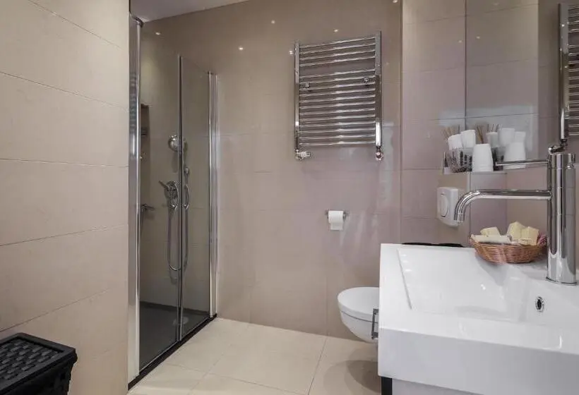 Talo 1 Makuuhuone, Gl Suites