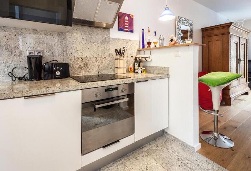 듀플렉스 스위트, Gl Suites