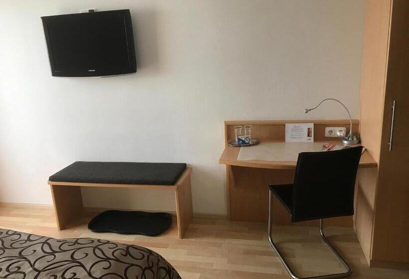 חדר סטנדרט, Berg Cafe