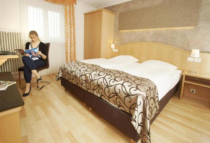 חדר סטנדרט, Berg Cafe