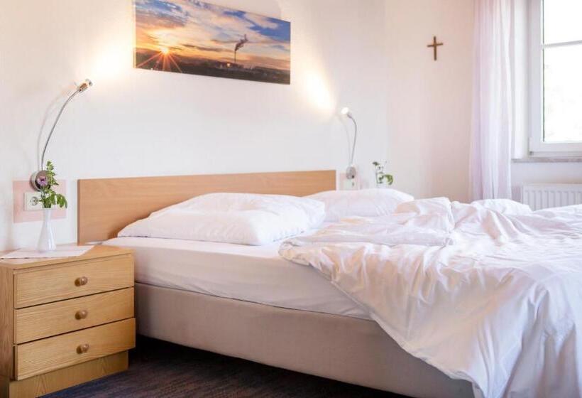 Номер Стандарт, Gasthof Garni Knupfer