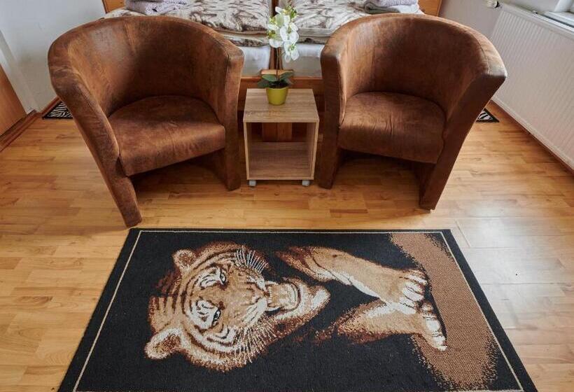 스탠다드 룸, Hüblers Schlafquartier