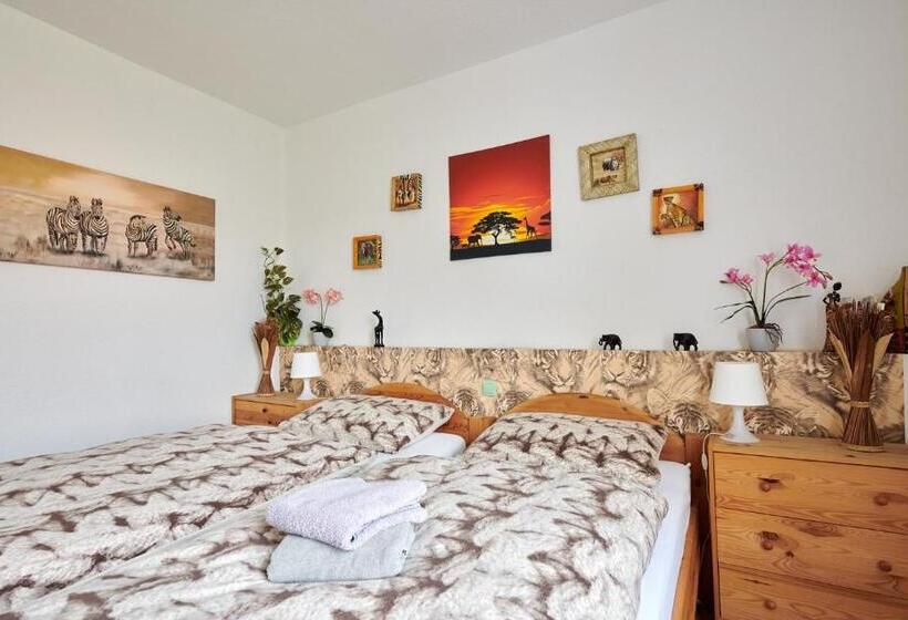 غرفة قياسية, Hüblers Schlafquartier