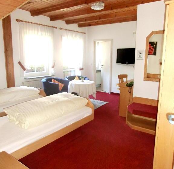 Классический Номер, Landgasthaus Zur Linde, Neusatz