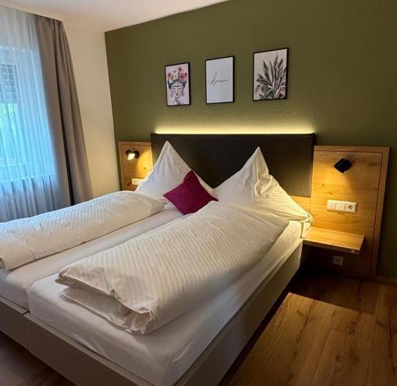 Apartamento 2 Quartos com Varanda, Landgasthaus Zur Linde, Neusatz