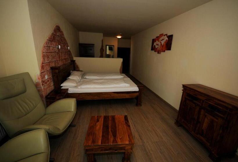 经济房, Seehotel Europa