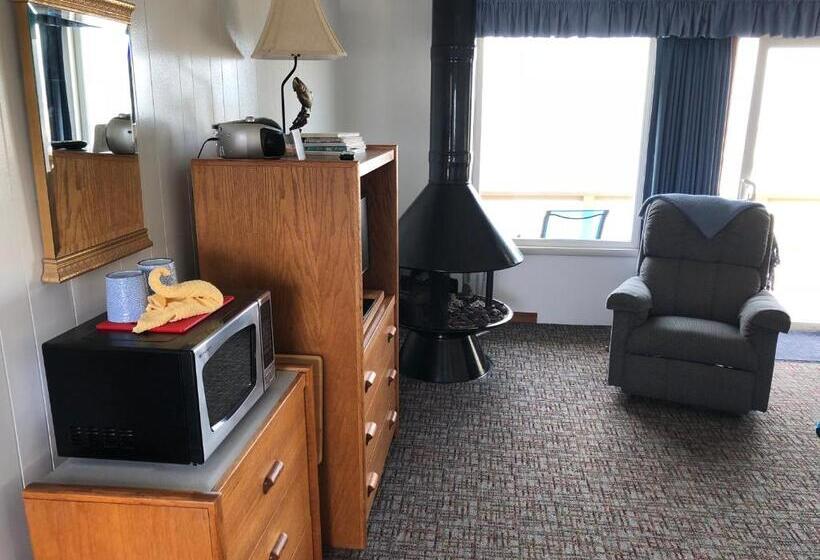 Полулюкс Вид на Море, Webb's Scenic Surf