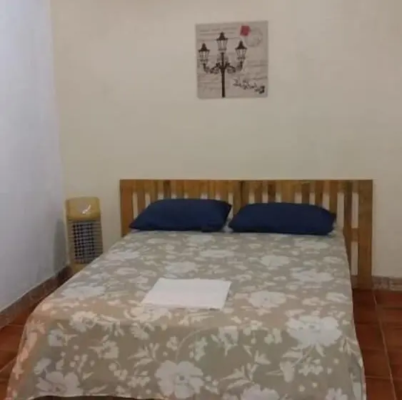 スタンダードルーム, Down The River Hostel