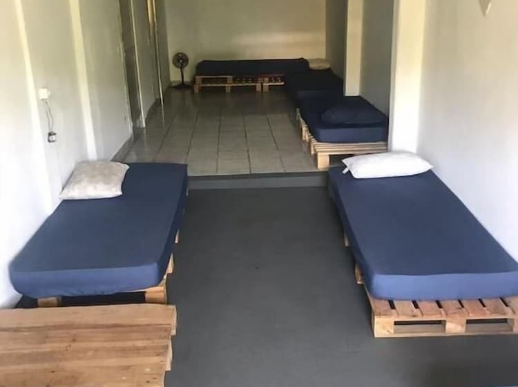 标准间, Down The River Hostel