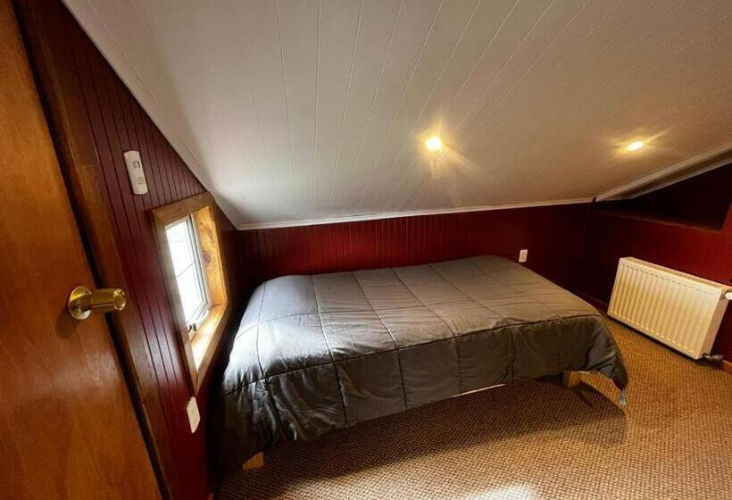 اتاق استاندارد با سرویس بهداشتی مشترک, Corner Hostel Puerto Natales