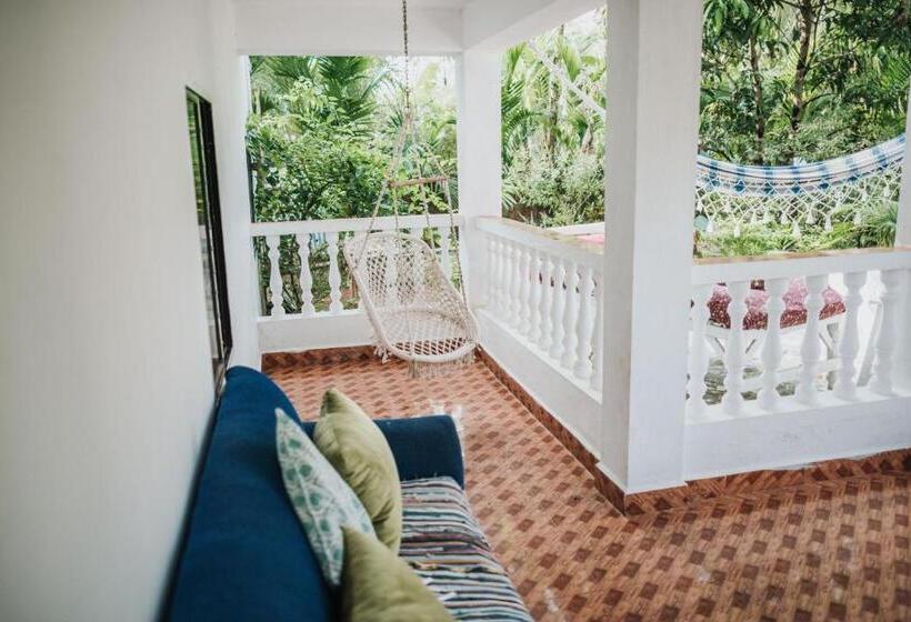 شقة غرفتين, Wigwam