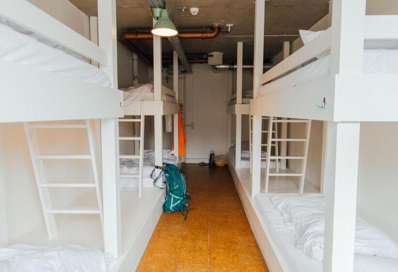 تختخواب در اتاق مشترک, Clinkmama