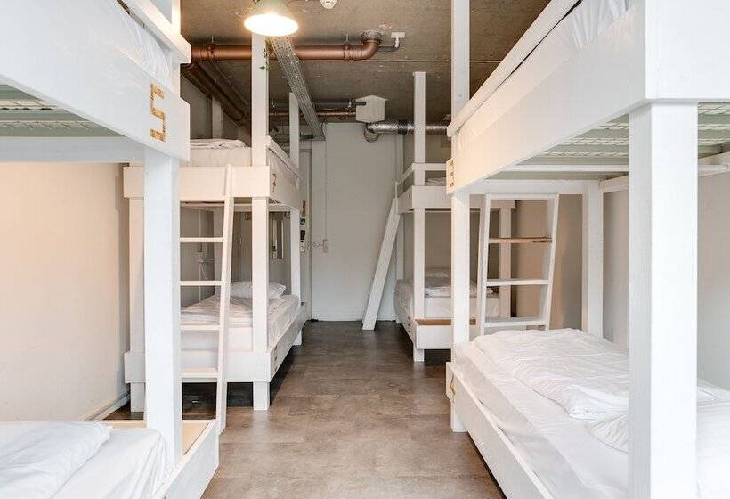 تختخواب در اتاق مشترک, Clinkmama