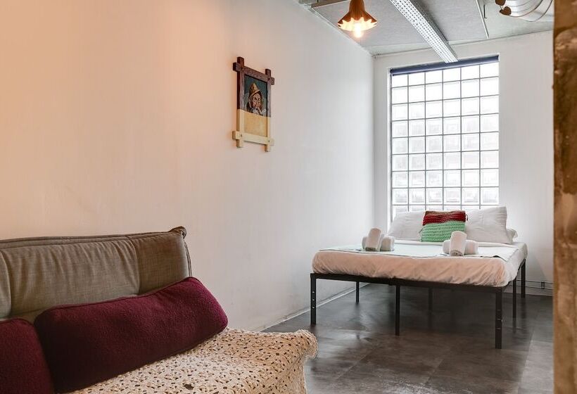 کابین, Clinkmama