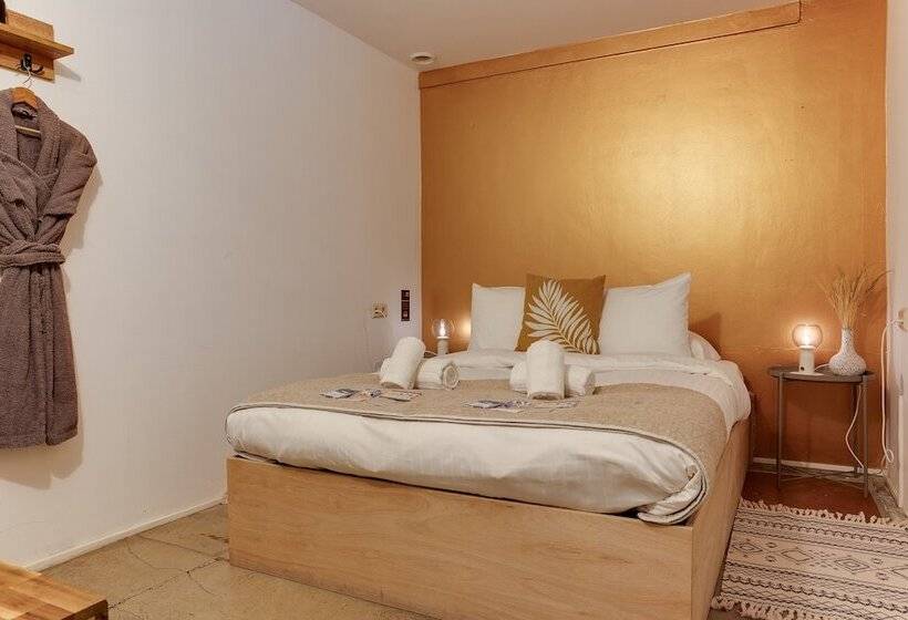 کابین, Clinkmama