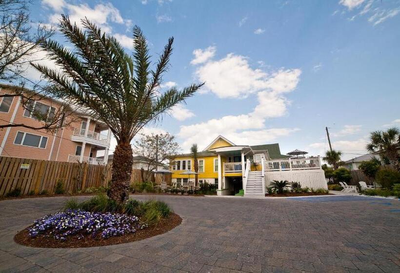 اتاق لوکس, Georgianne Inn & Suites Check In 212 Butler Ave