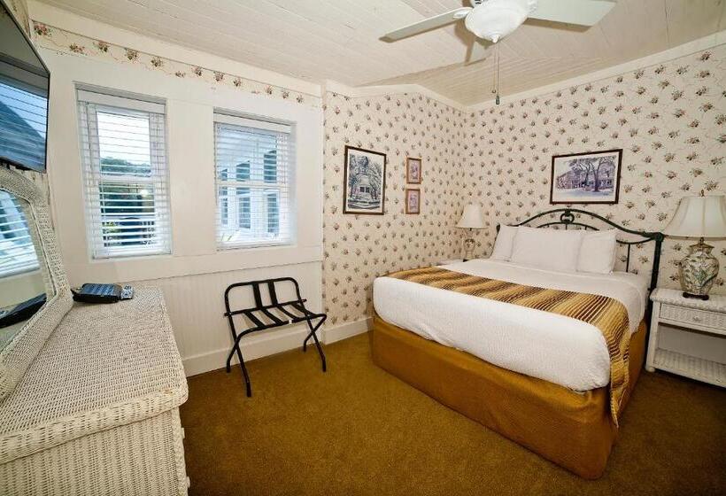آپارتمان 1 خوابه با تراس, Georgianne Inn & Suites Check In 212 Butler Ave