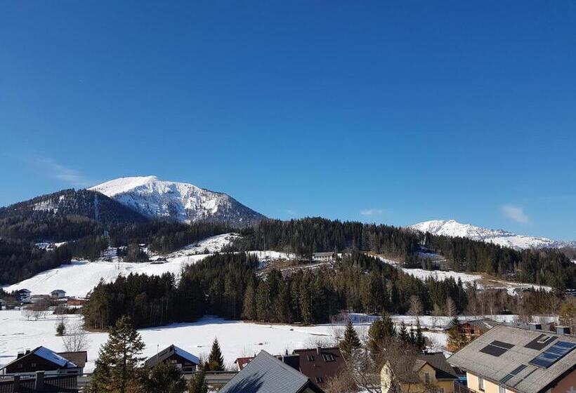 آپارتمان 1 خوابه با بالکن, Berliner Ecke