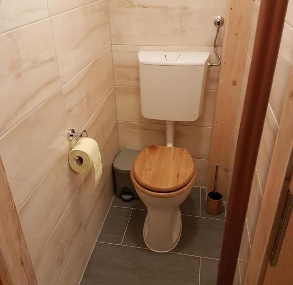 اتاق استاندارد یک نفره, Berliner Ecke