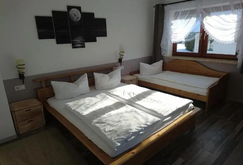 1 Bedroom Apartment Mountain View, Berliner Ecke