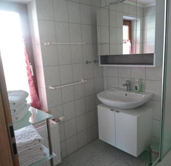 1 Bedroom Apartment Mountain View, Berliner Ecke