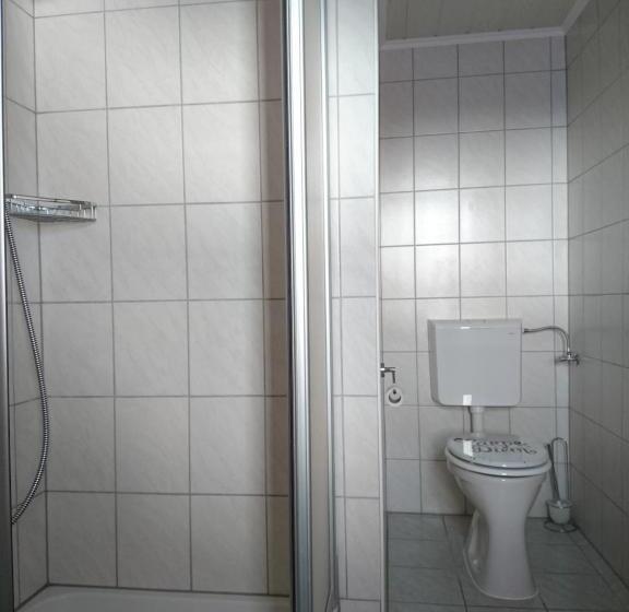 1 Bedroom Apartment Mountain View, Berliner Ecke