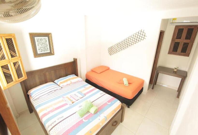 غرفة قياسية ثلاثية, Hostal Nibuni Palomino