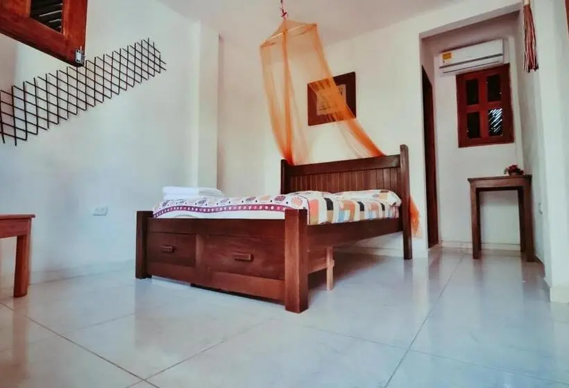 スタンダードルーム, Hostal Nibuni Palomino