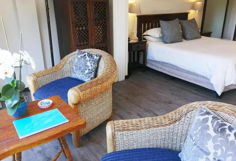 スタンダードルーム, Swallows Nest Plett