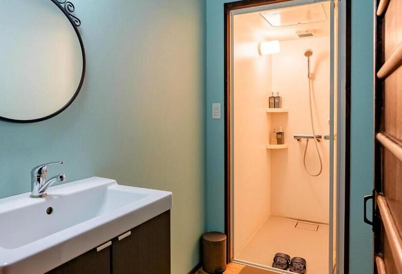 اتاق استاندارد با سرویس بهداشتی مشترک, Tsukito