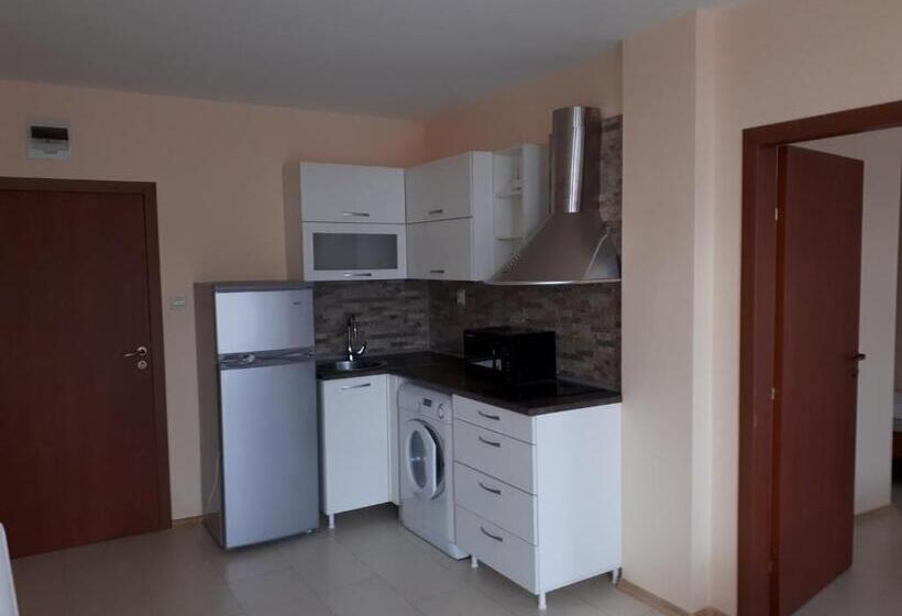 آپارتمان 2 خوابه, Apart Hotel Ravda