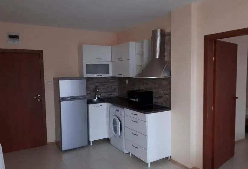 آپارتمان 2 خوابه, Apart Hotel Ravda