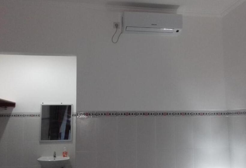 スタンダードルーム, Sanata Yoga Guesthouse