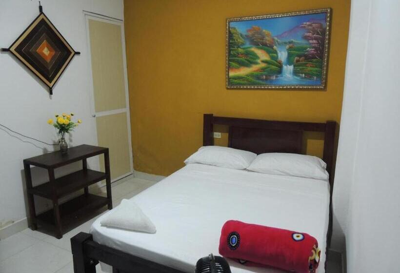 Семейный Номер Вид на Горы, Hostal Alto De La Montaña