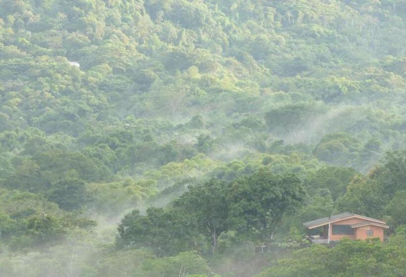 패밀리 룸, Hostal Alto De La Montaña