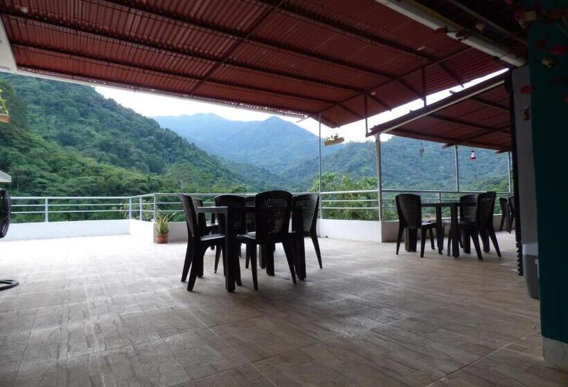 스탠다드 트리플 룸, Hostal Alto De La Montaña