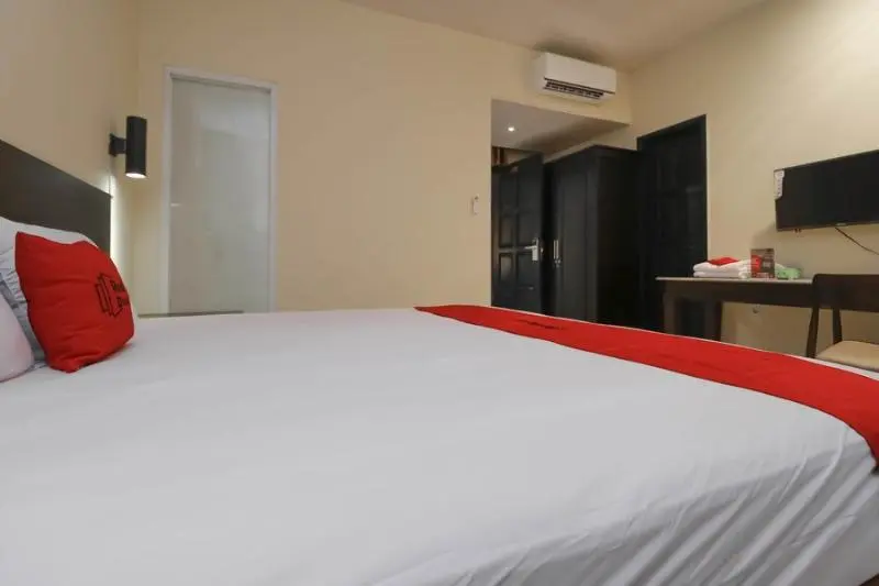 スタンダードルーム, Reddoorz Plus Near Halim Perdanakusuma 2