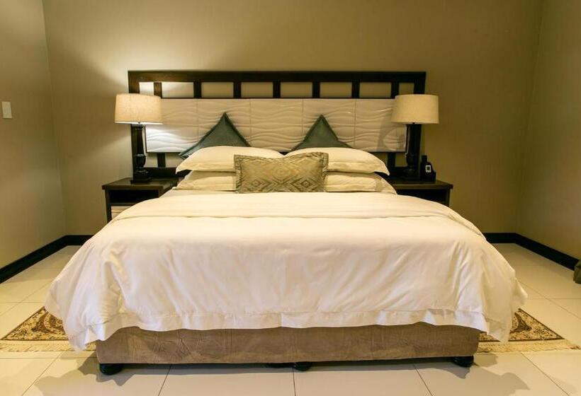 חדר דלוקס נוף לגינה, Royl Court Guesthouse