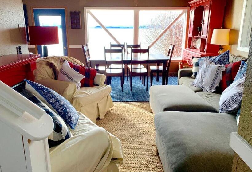 带2个卧室的公寓, Oceanhouse